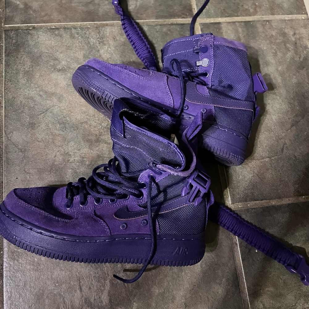 Nike purple high top - Picture 3 of 11